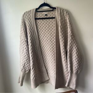 Universal Thread Cream Chunky Knit Cardigan